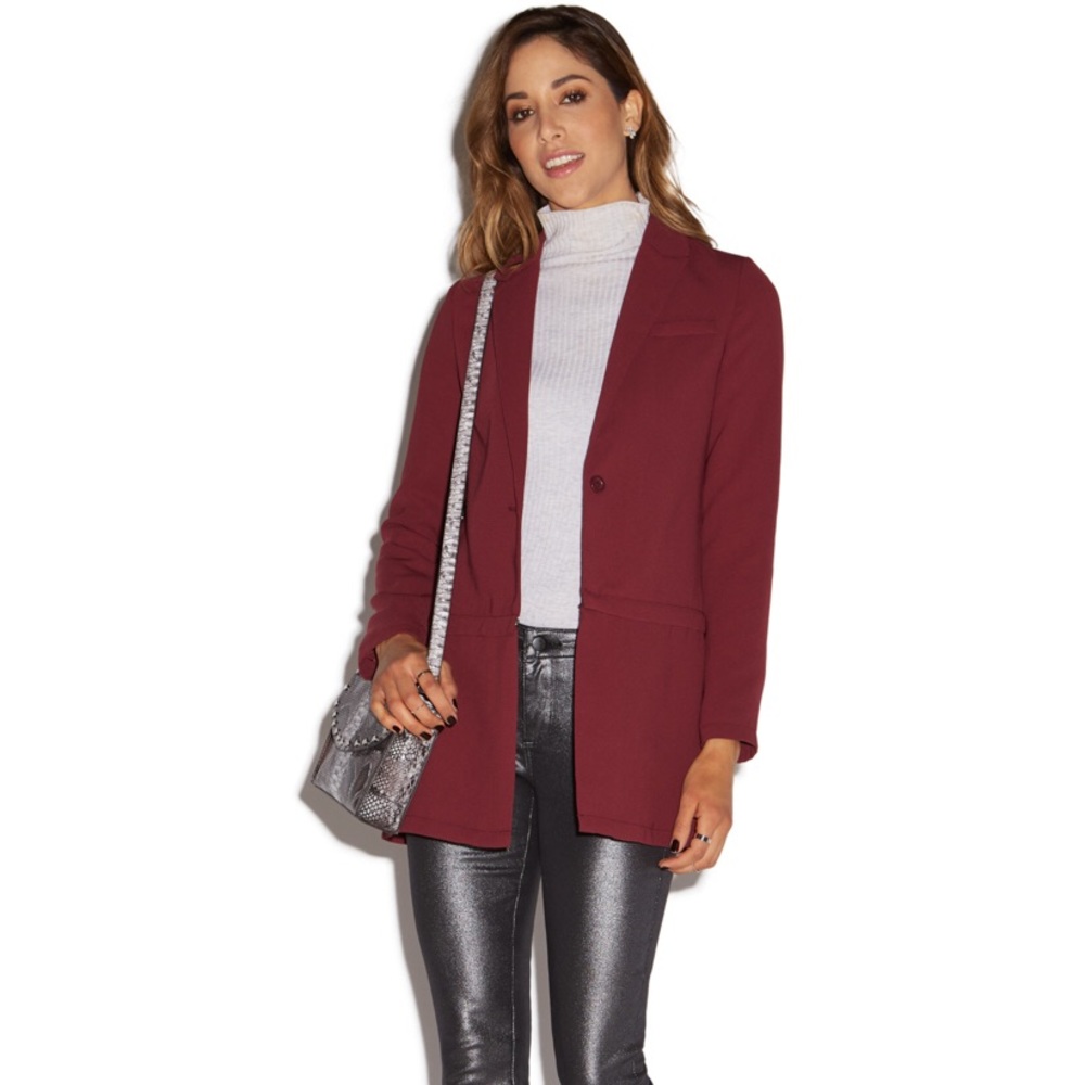 {SOLD} JUSTFAB TWO WAY CONVERTIBLE ZIP BLAZER